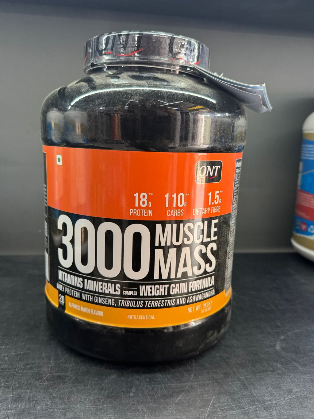 QNT 3000 Muscle Mass Weight Gainer - Alphonso Mango (3 kg)